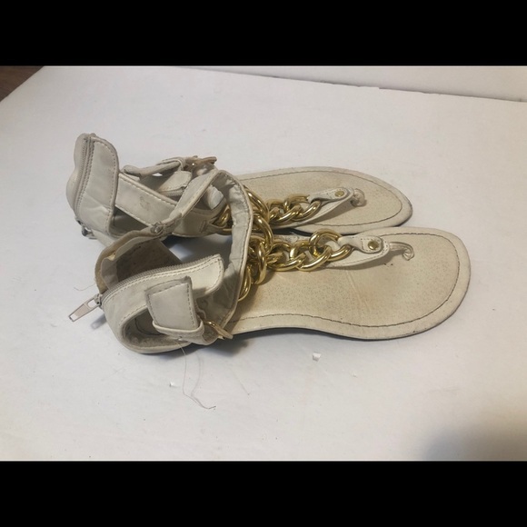 Womens Gold Chain Sandals Size 8. - Picture 2 of 3